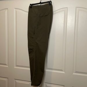 The North Face Pants 40/32 army green